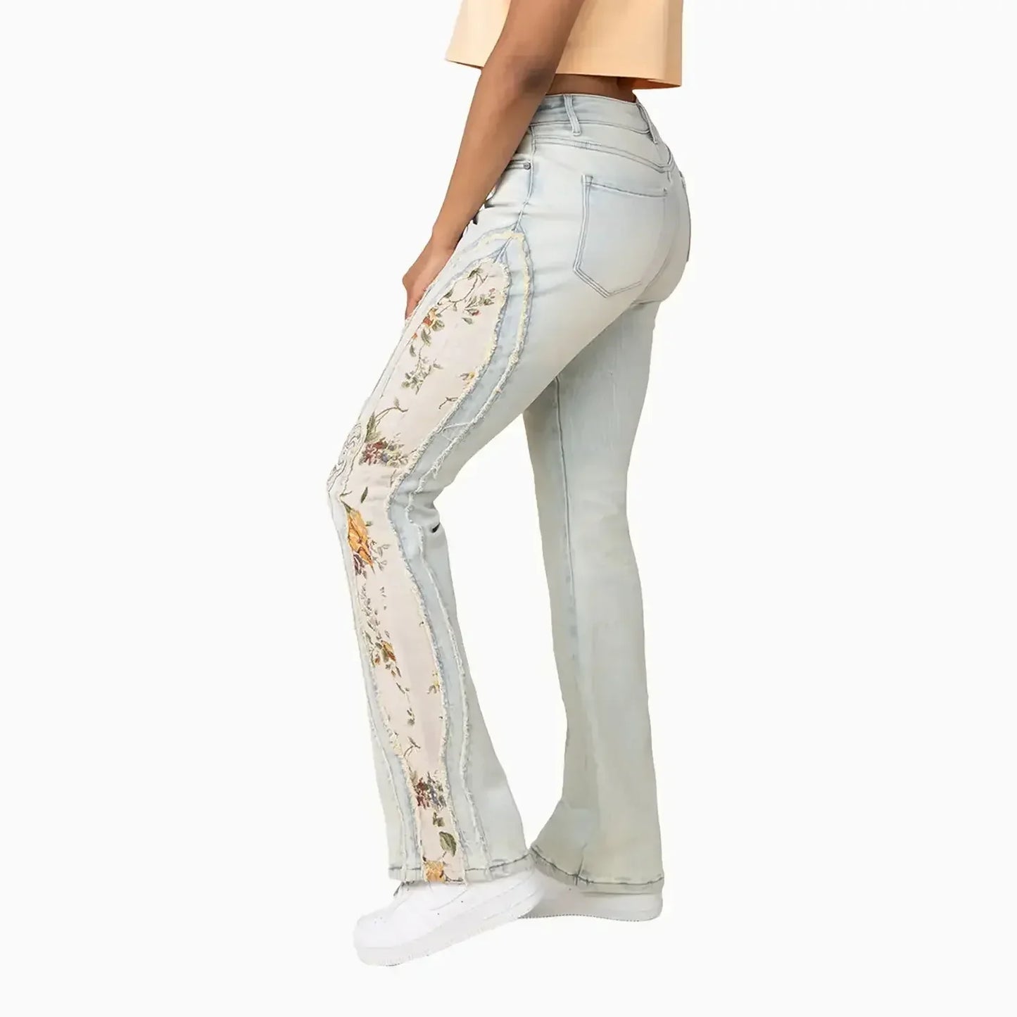 Women's High Rise Graphic Crop Outfit