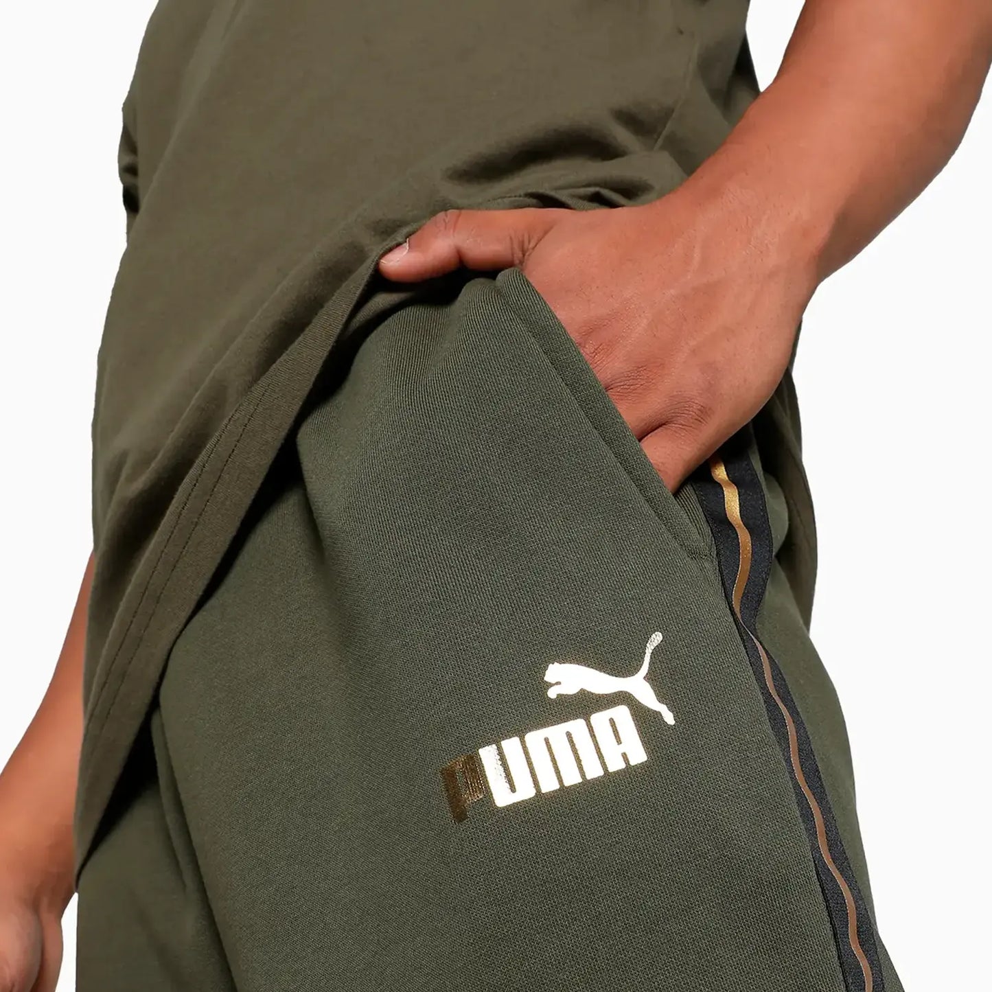 Men's ESS Tape Minimal Gold Outfit