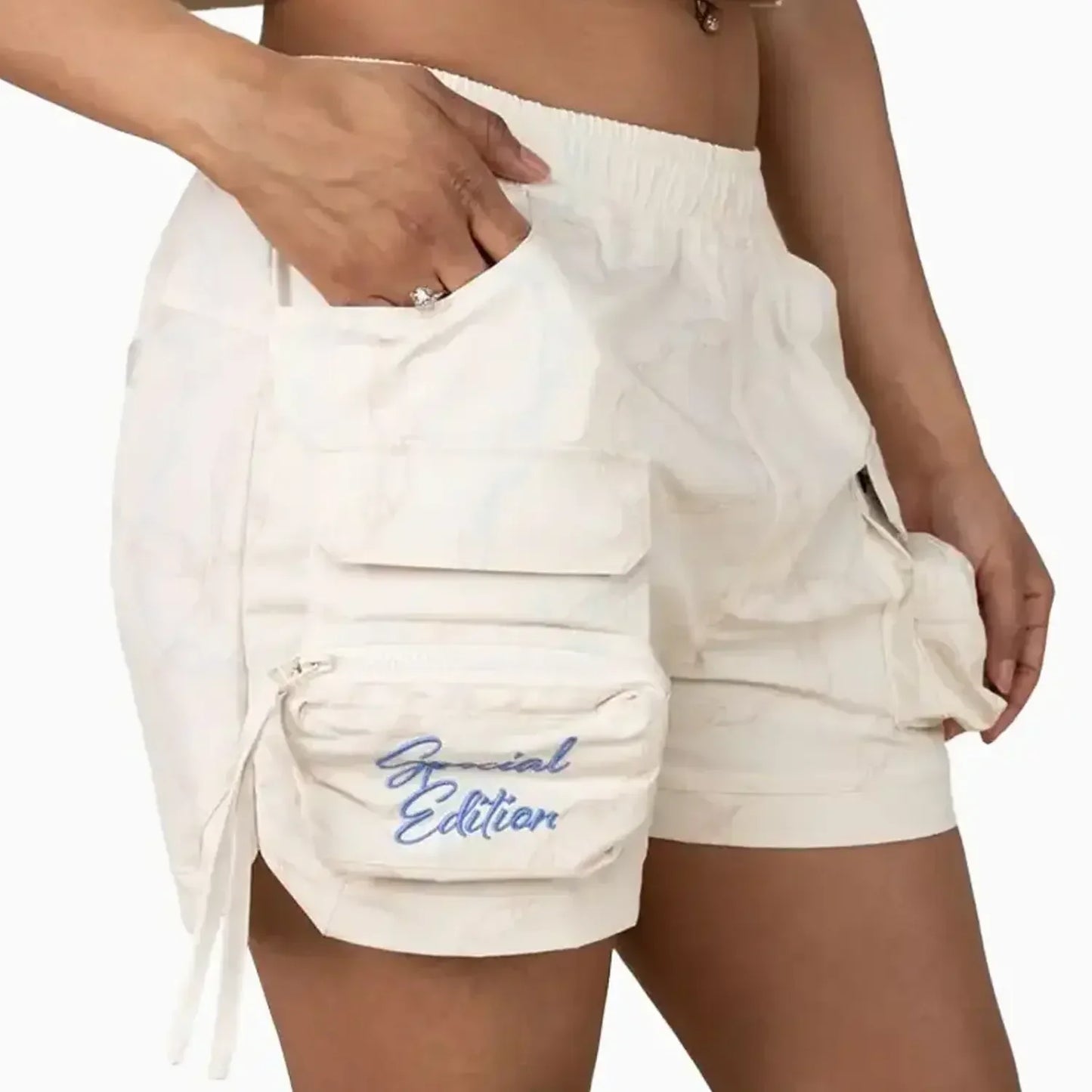 Women's Utility Windbreaker Outfit